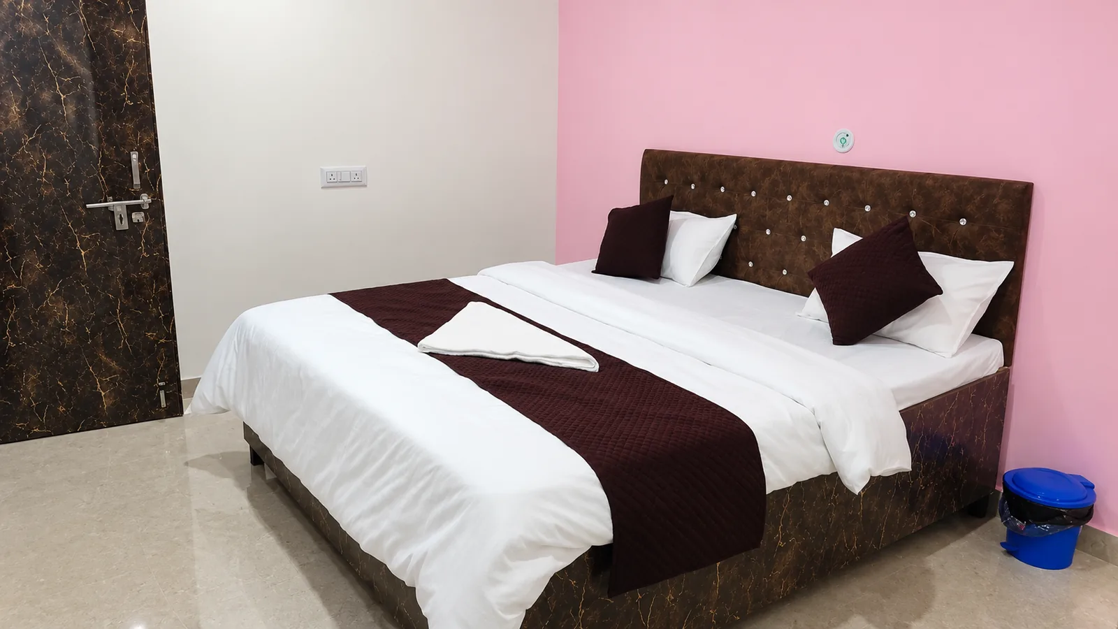 Hotel Dream Palace in Gorakhpur - photo 5