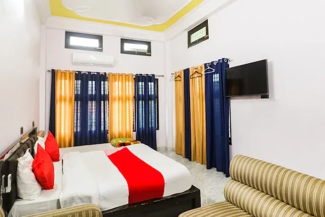 Hotel Khalifa Grand in Gorakhpur - photo 4