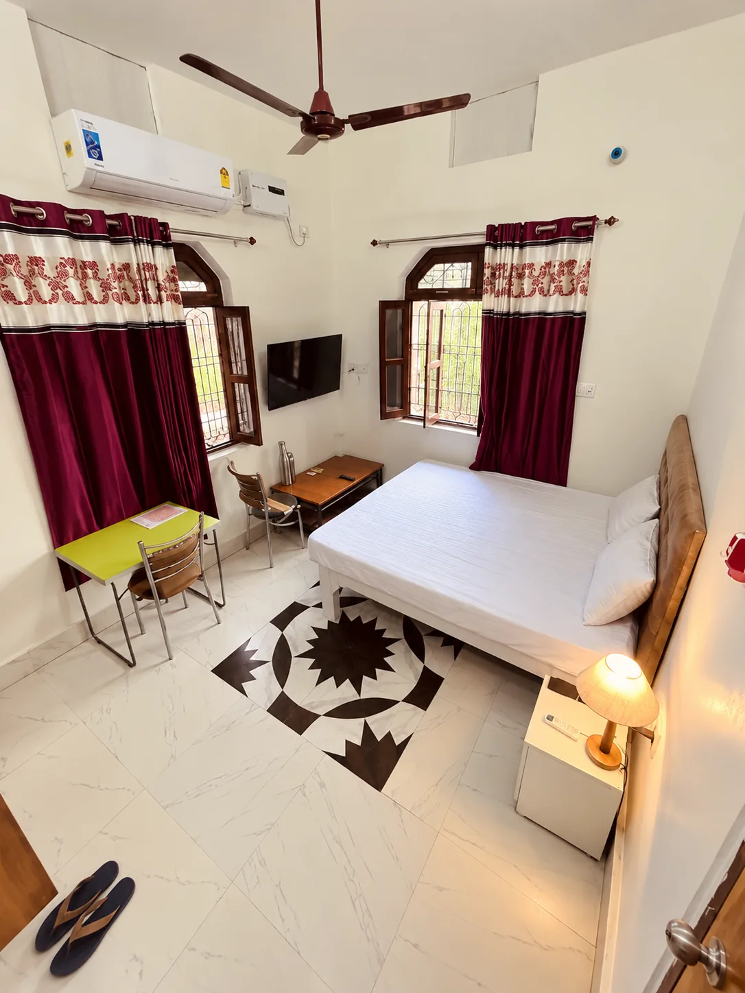 Hotel Radha Krishna Stay in Gajipur - photo 5