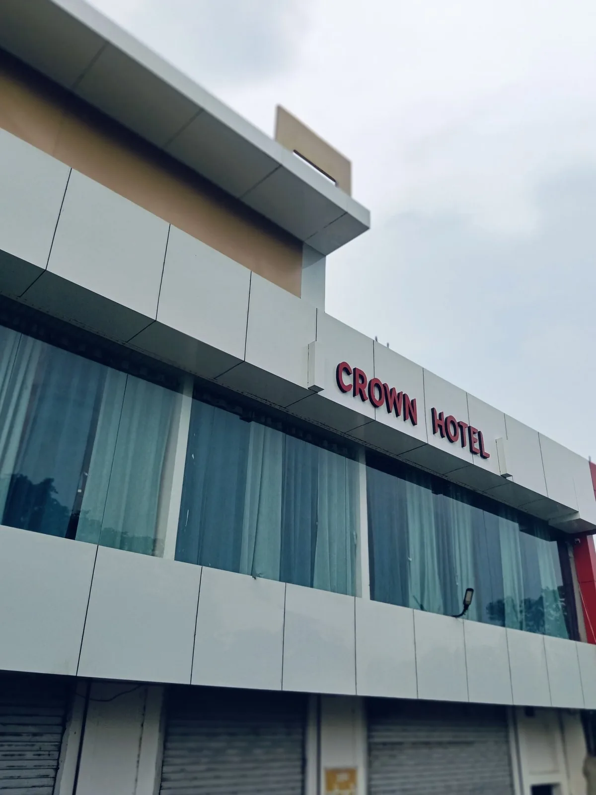 Crown Hotel hotel photo 2