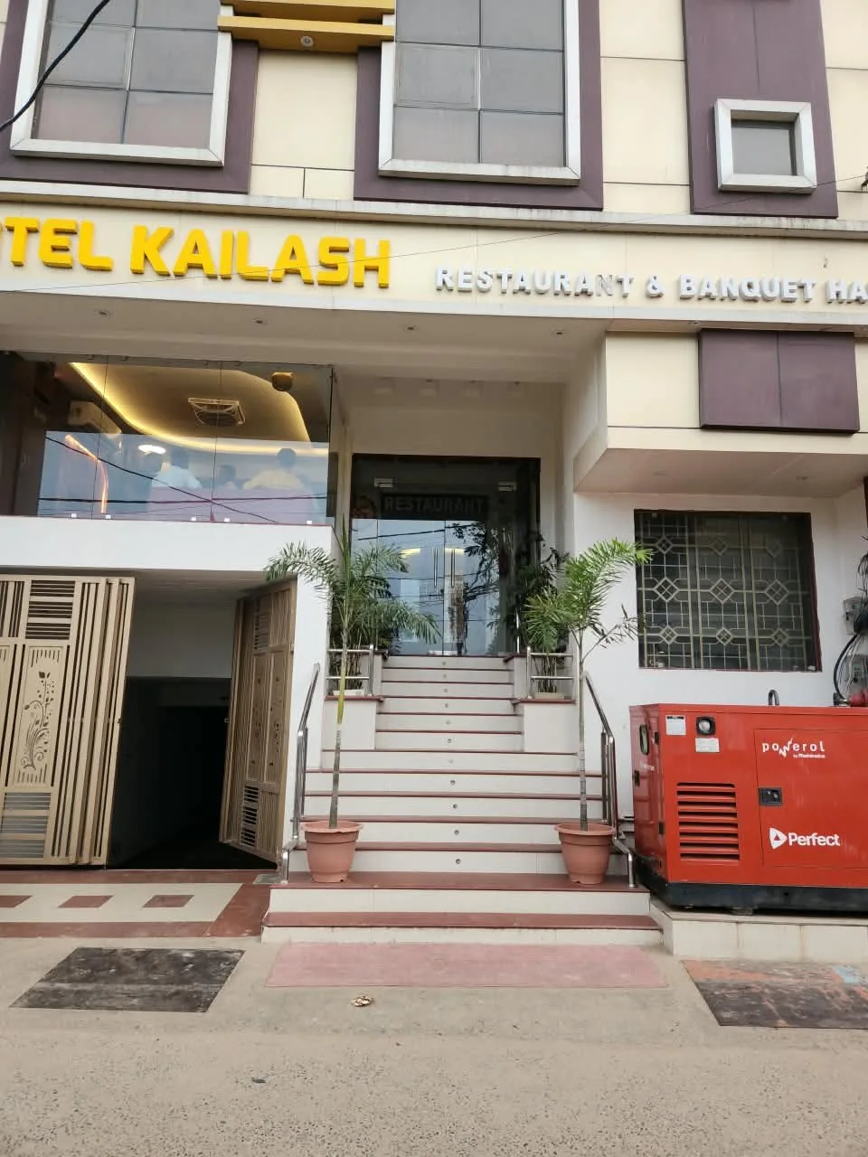 HOTELS KAILASH RESTAURANT hotel photo 3