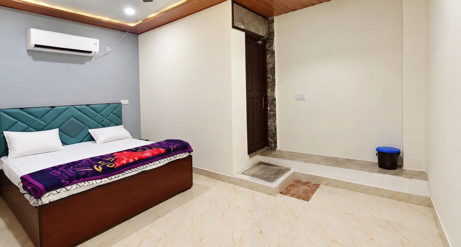 M.D. Hotel in Gorakhpur - photo 4