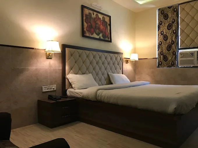 S.B.D.Hotel in Gorakhpur - photo 2