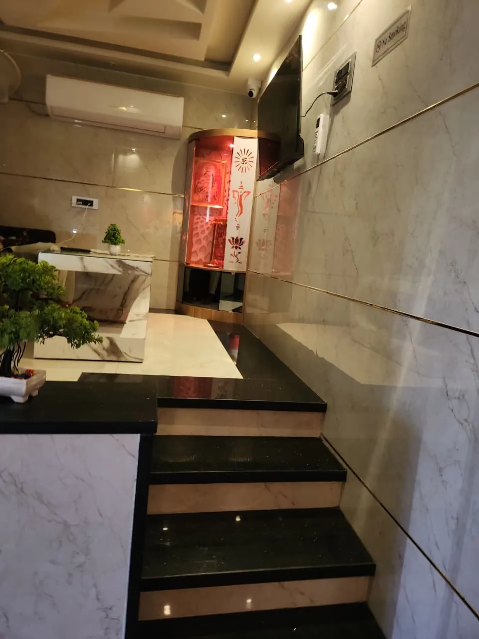 ELEPHANT HOTELS in Deoria - photo 4