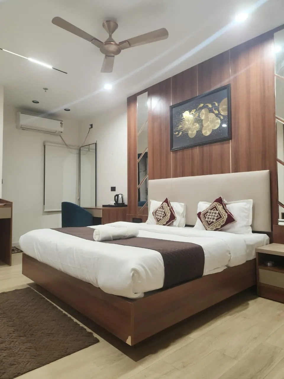 HOTELS DEVKI INN in Gorakhpur - photo 5