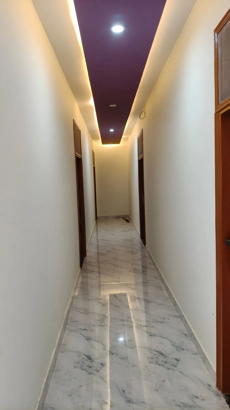 Hotel S.R. & Restaurant in Gorakhpur - photo 4