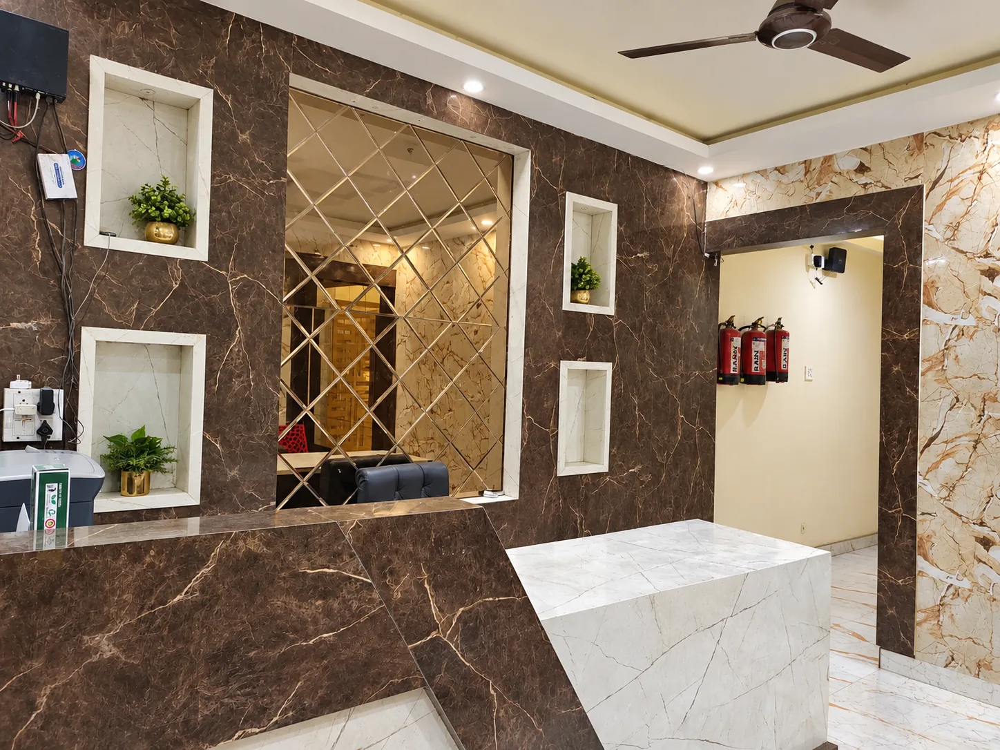 Hotel Comfort Inn in Gonda - photo 3