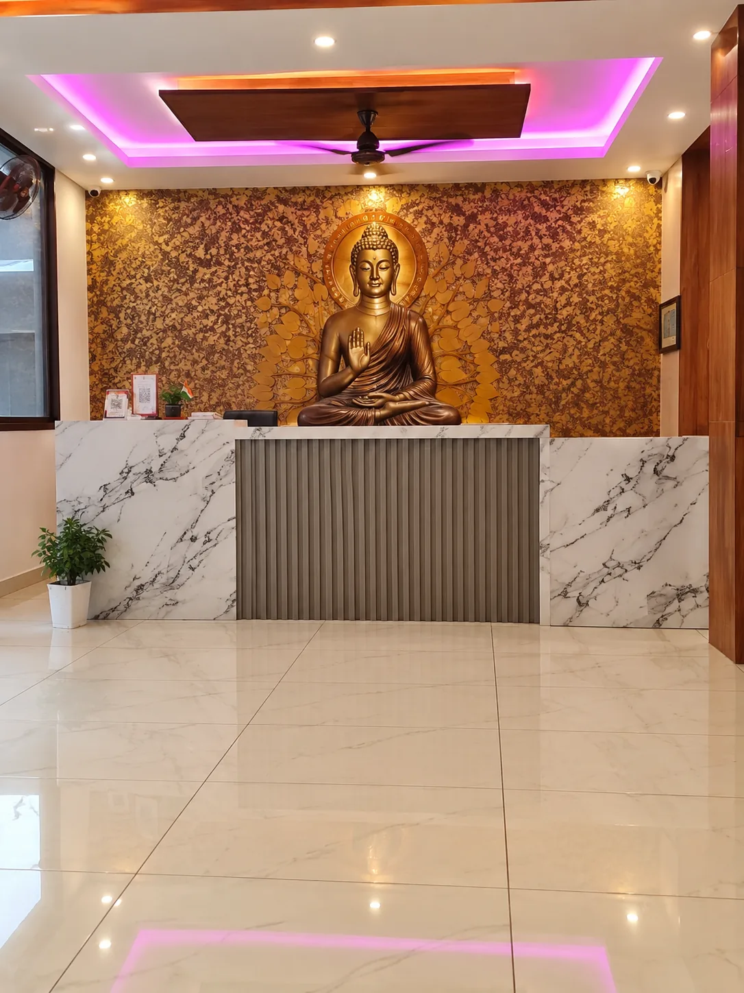 Lee Grand Hotel hotel photo 2