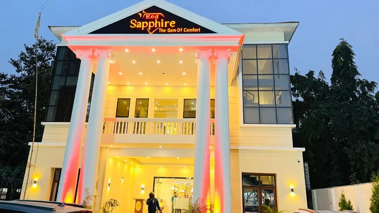 HOTEL RED SAPPHIRE in Kushinagar