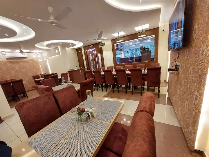 Hotels Kailash Restaurant in Deoria - photo 4